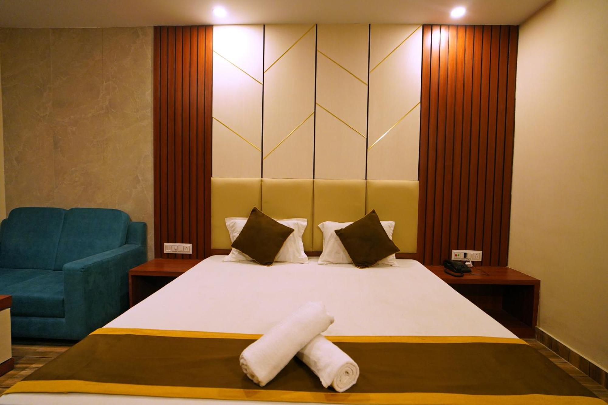 Royal Sea View !! Beach Front With Free Wifi !! Digha  Exterior foto